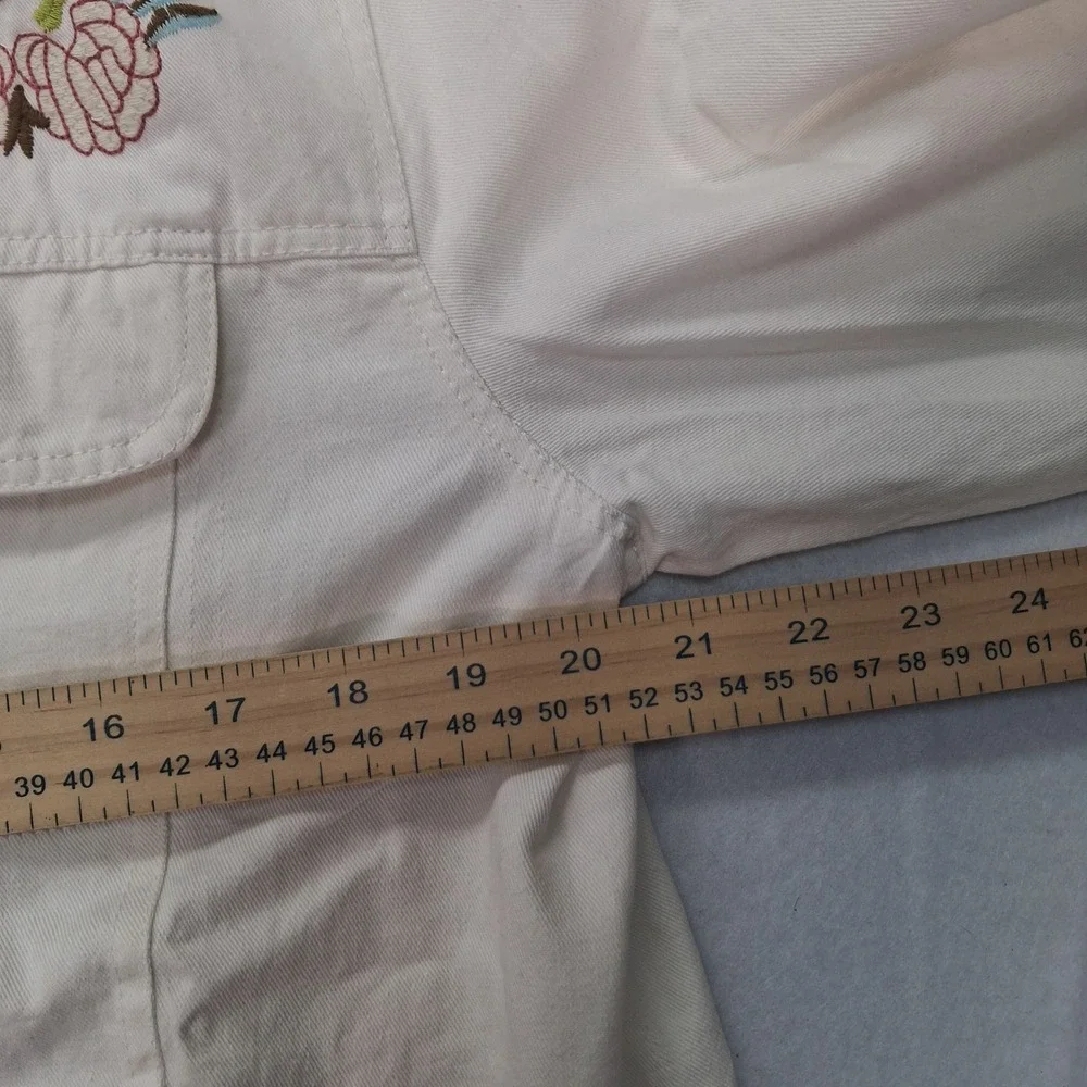 Collections Etc Jacket Womens Large Trucker White Embroidered Floral Cotton EUC